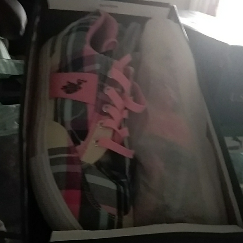 Woman shoes